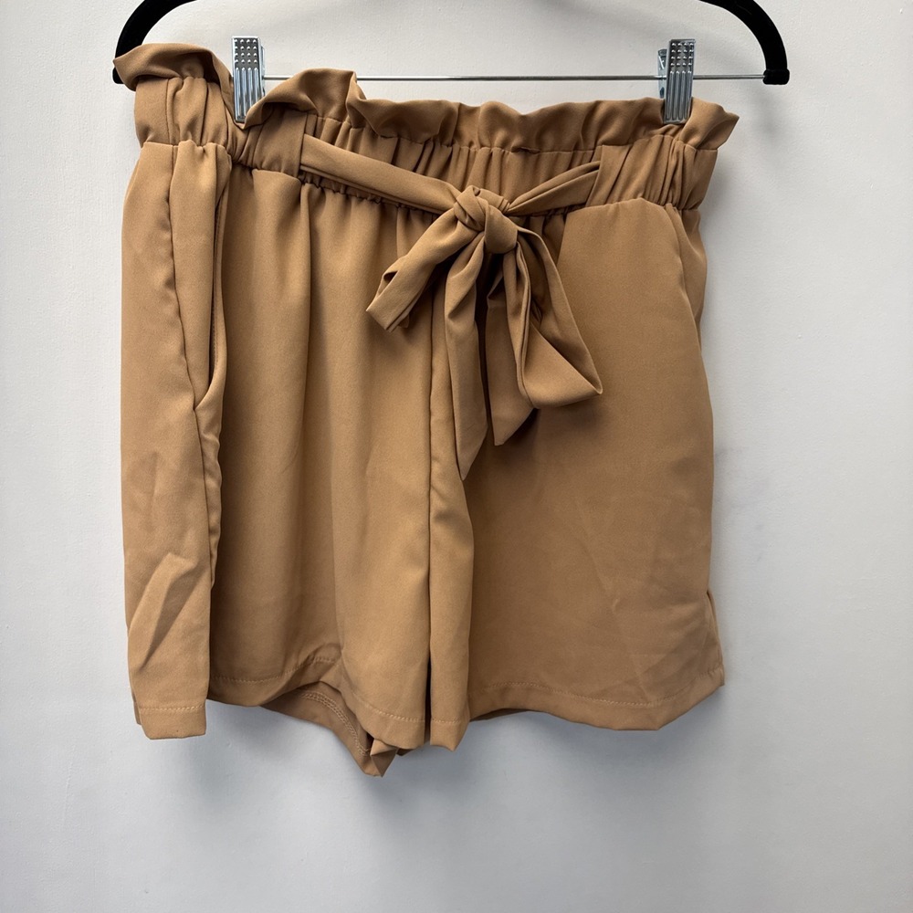 Dokotoo Shorts Size M